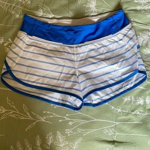 Lulu lemon speed up shorts 2.5 in